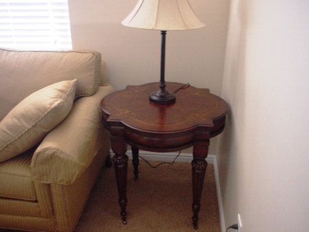 endtable.jpg endtable.jpg